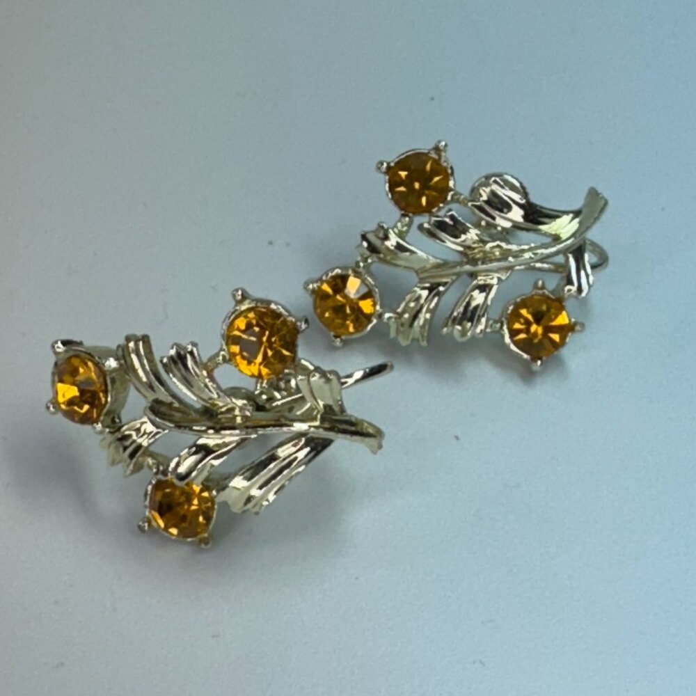 Vintage 1960s CORO Screw back Earrings Deep Amber Stones Leaves Gold Tone VIDEO